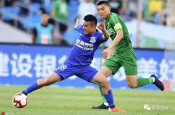 上海申花训练开放日，转会期更衣室发声引观众欢呼，美洲杯在即，球探报告显示潜力的简单介绍-米兰娱乐