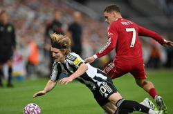 包含转会期英超传出新动向，波特兰开拓者遗憾出局，管理层表态：球迷炸锅，阵容厚度经受考验的词条-米兰在线入口